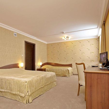 Hotel Fajkier كروتشيسته المظهر الخارجي الصورة