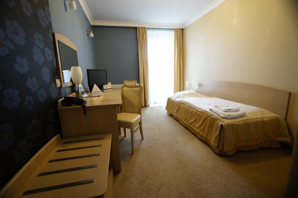 Hotel Fajkier كروتشيسته المظهر الخارجي الصورة